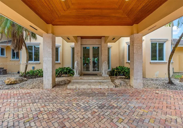 Homes for sale in Miami Lakes, FL | 7225 Gleneagle Dr, Miami Lakes, FL 33014 | MLS# A11921270