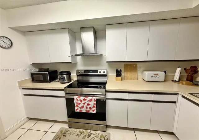 5th image of 8246 Nw 24Th St, Coral Springs, FL 33065