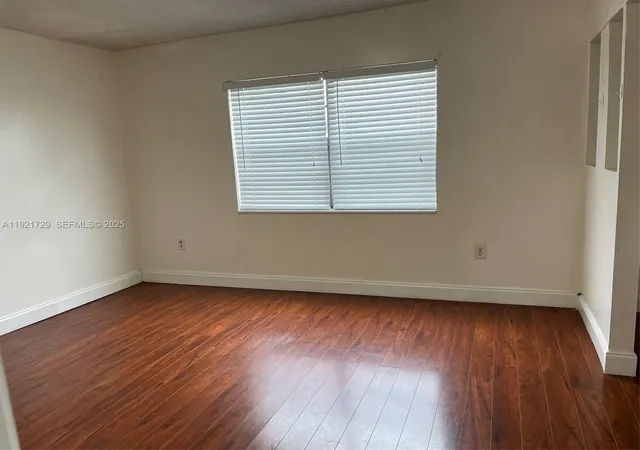 3rd image of 13500 Ne 3Rd Ct #402, North Miami, FL 33161 | MLS# A11921729