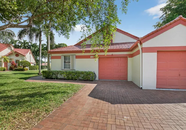 Homes for sale in Delray Beach, FL | 7972 Lexington Club Blvd #A, Delray Beach, FL 33446 | MLS# R11144302