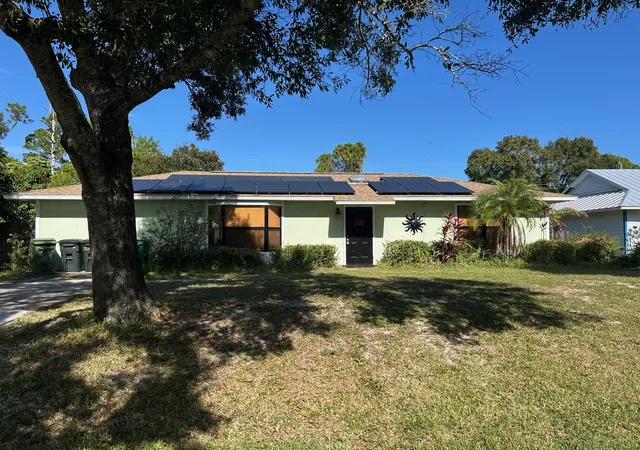 Photo 1 of Single family home for sale at 7908 Eden Rd, Fort Pierce, FL 34951 | MLS# R11144413 | Listing updated on 2026-09-23
