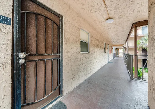 2nd image of 2840 Somerset Dr, Lauderdale Lakes, FL 33311