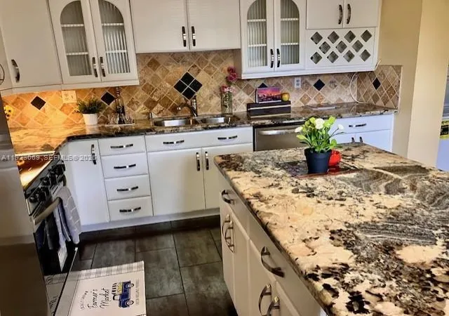 2nd image of 3910 Inverrary Blvd #304B, Lauderhill, FL 33319 | MLS# A11923069
