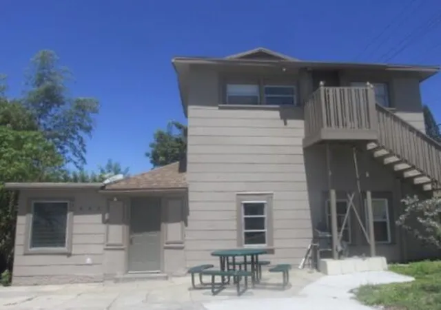 1st image of 402 N A St, Lake Worth Beach, FL 33460 | MLS# R11144589