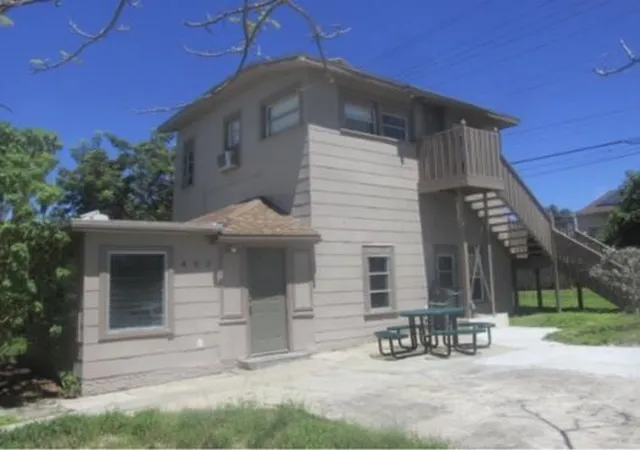 2nd image of 402 N A St, Lake Worth Beach, FL 33460 | MLS# R11144589
