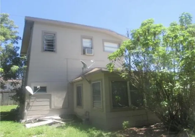 4th image of 402 N A St, Lake Worth Beach, FL 33460 | MLS# R11144589