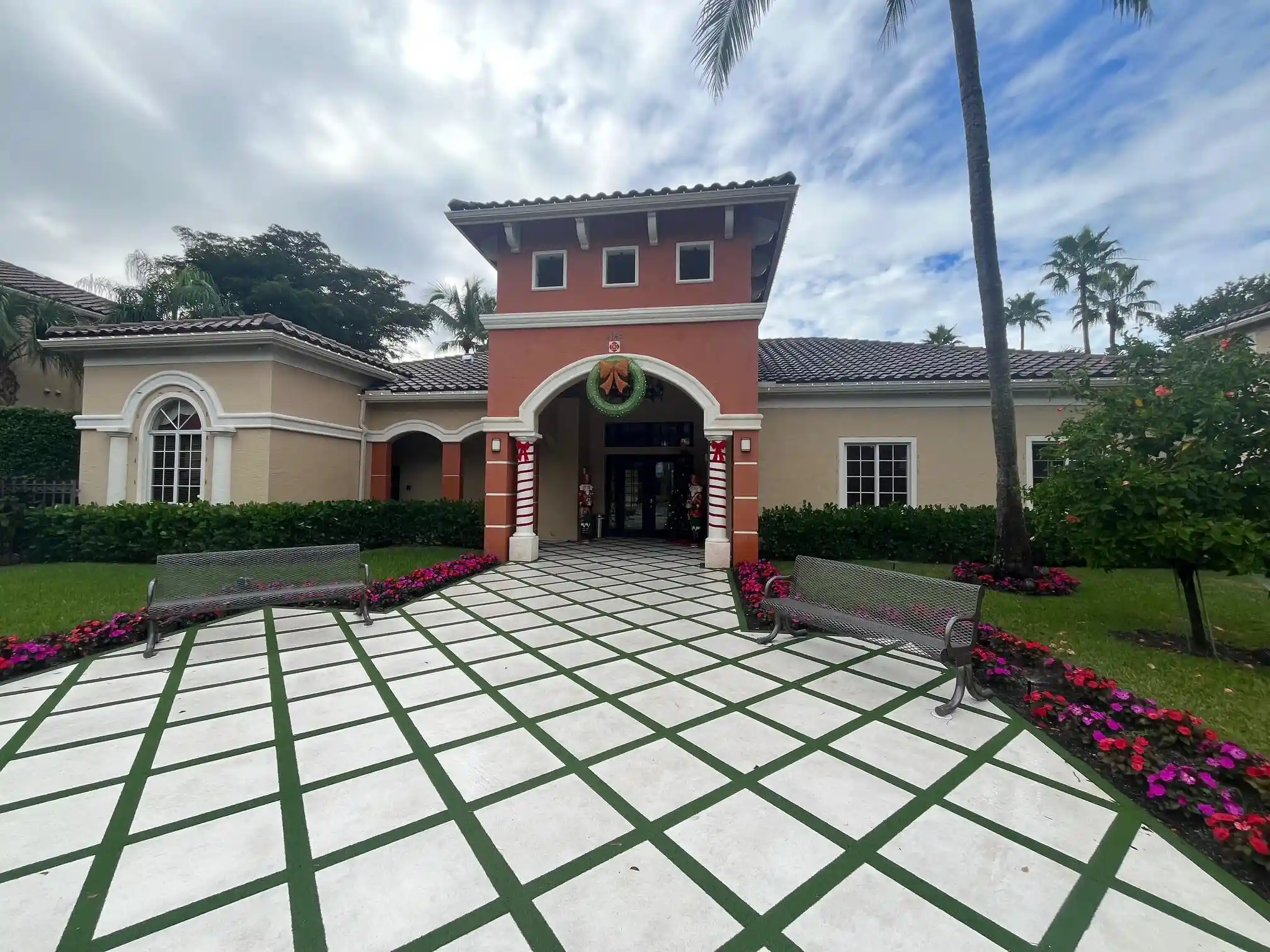 Photo 1 of Condo for sale at 4167 N Haverhill Rd #1102, West Palm Beach, FL 33417 | MLS# R11144664 | Listing updated on 2026-09-23