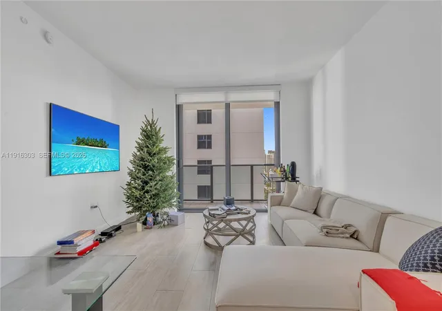 3rd image of 55 Sw 9Th St #2610, Miami, FL 33130 | MLS# A11916303