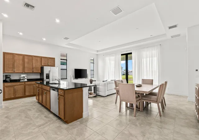 3rd image of 11356 Sw Pietra Wy, Port Saint Lucie, FL 34987 | MLS# R11144685