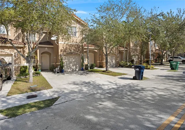 Homes for sale in Cutler Bay, FL | 8525 Sw 214th Ter, Cutler Bay, FL 33189 | MLS# A11923827