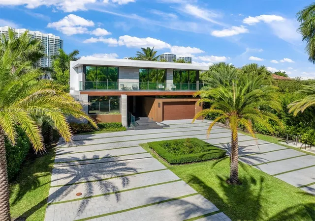 2nd image of 342 S Parkway, North Miami Beach, FL 33160 | MLS# A11917593