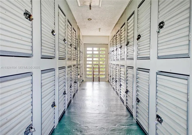 99th image of 5300 Washington St #N117, Hollywood, FL 33021 | MLS# A11924104