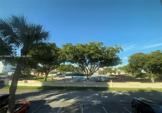 24th image of 4270 Nw 40th St #202, Lauderdale Lakes, FL 33319 | MLS# A11924977