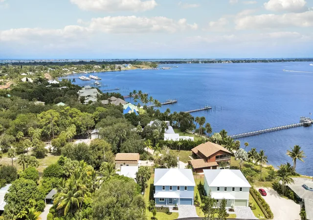Photo 3 of Single family home for sale at 1023 Ne Orange Ave, Jensen Beach, FL 34957 | MLS# R11145334 | Listing updated on 2026-10-09