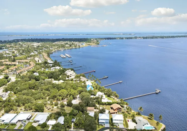 Photo 4 of Single family home for sale at 1023 NE Orange Ave, Jensen Beach, FL 34957 | MLS# R11145334 | Listing updated on 2026-10-09