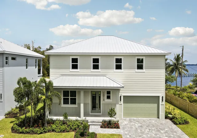 Photo 3 of Single family home for sale at 1013 Ne Orange Ave, Jensen Beach, FL 34957 | MLS# R11145328 | Listing updated on 2026-10-09