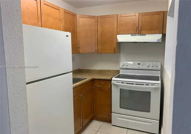Homes for sale in Pompano Beach, FL | 241 Se 9Th Ave #106, Pompano Beach, FL 33060 | MLS# A11925232