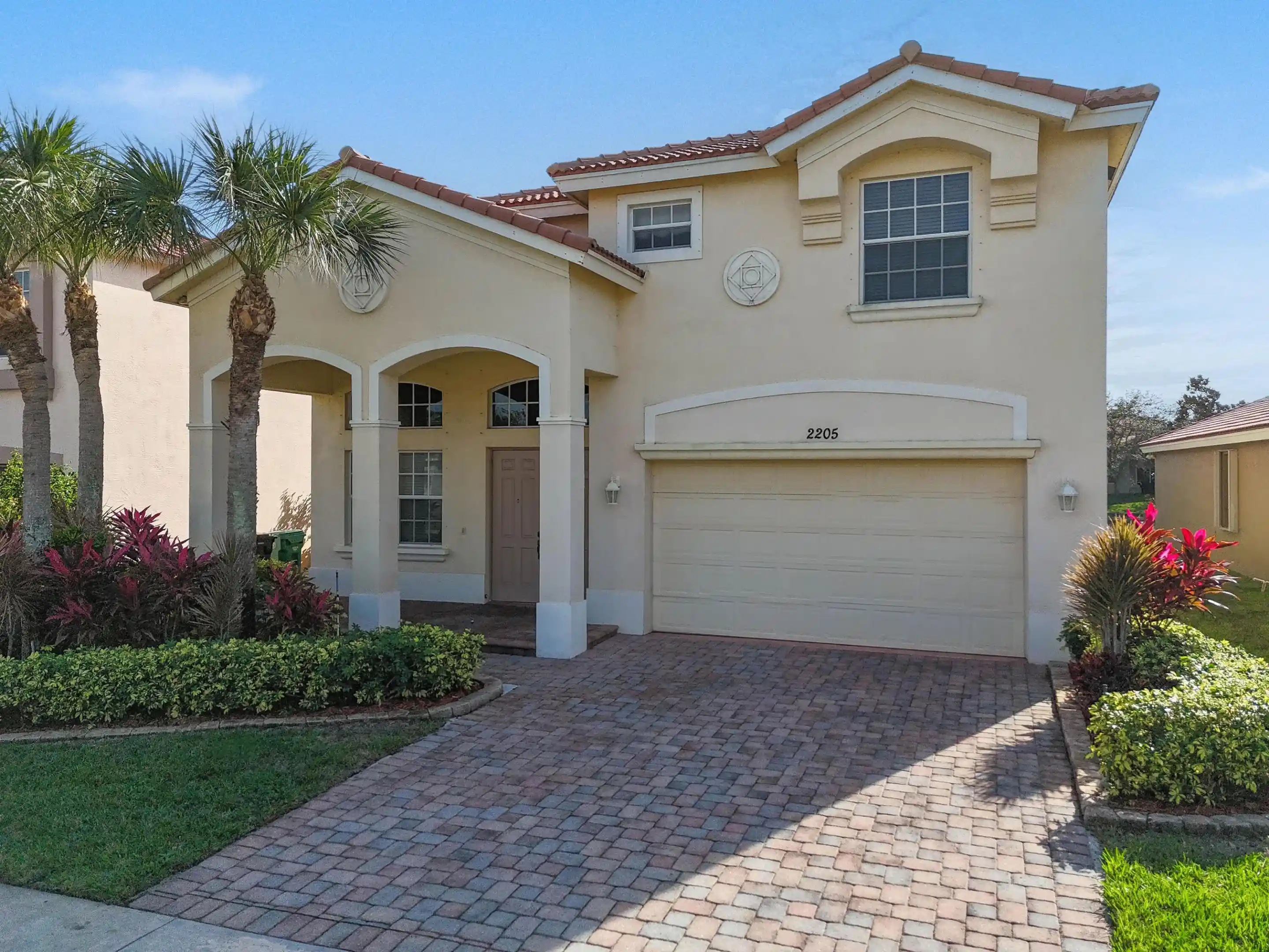 Photo 1 of Single family home for sale at 2205 Sw Newport Isles Blvd, Port St Lucie, FL 34953 | MLS# R11145423 | Listing updated on 2026-10-26