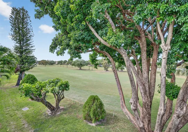 Homes for sale in Margate, FL | 7817 Golf Cir Dr #301, Margate, FL 33063 | MLS# A11921625