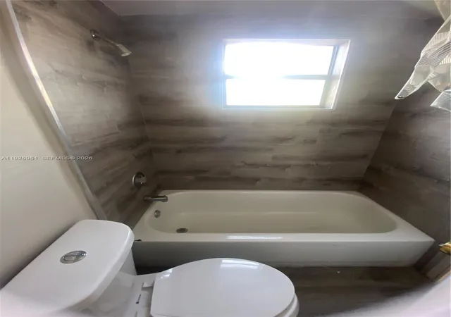 5th image of 13500 Ne 3Rd Ct #205, North Miami, FL 33161 | MLS# A11925951