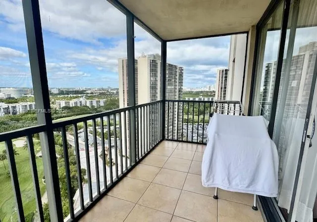 2nd image of 20335 W Country Club Dr #2101, Aventura, FL 33180 | MLS# A11924436