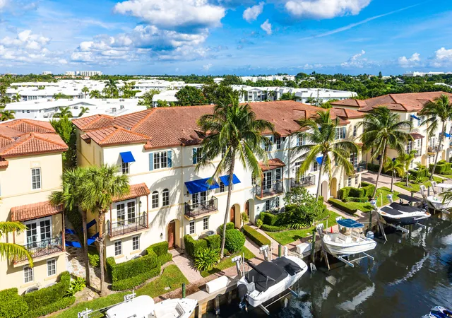 Homes for sale in Boynton Beach, FL | 824 Virginia Garden Dr, Boynton Beach, FL 33435 | MLS# R11145806