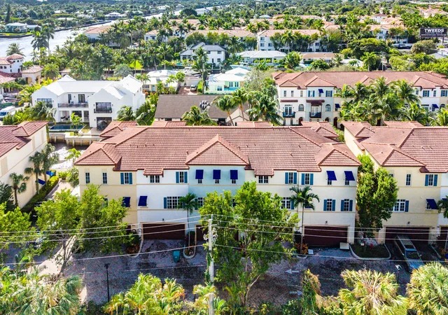 Homes for sale in Boynton Beach, FL | 824 Virginia Garden Dr, Boynton Beach, FL 33435 | MLS# R11145806