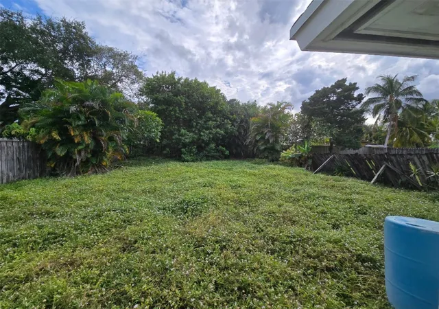 24th image of 2702 Hayes St, Hollywood, FL 33020 | MLS# F10539981