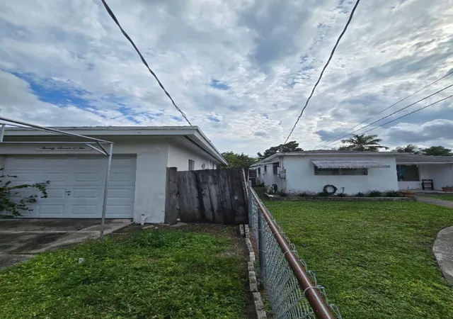 4th image of 2702 Hayes St, Hollywood, FL 33020 | MLS# F10539981