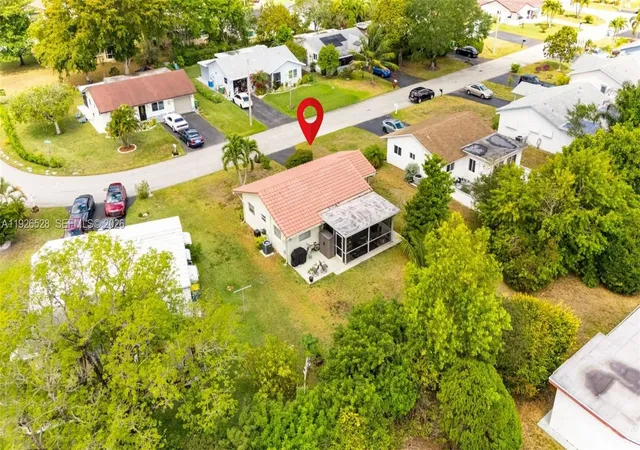 Homes for sale in Tamarac, FL | 7002 Nw 95th Ave, Tamarac, FL 33321 | MLS# A11926528