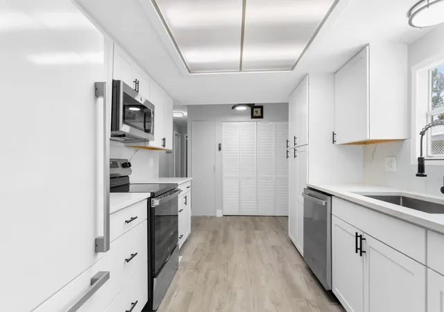 Photo 2 of Manufactured home for sale at 3008 Bimini Bay, Boynton Beach, FL 33436 | MLS# R11145935 | Listing updated on 2026-10-08