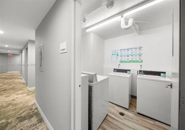 25th image of 2555 Collins Ave #805, Miami Beach, FL 33140 | MLS# A11917181