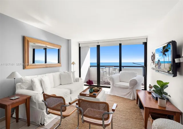 5th image of 2555 Collins Ave #805, Miami Beach, FL 33140 | MLS# A11917181