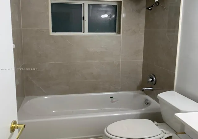 Homes for sale in Pompano Beach, FL | 151 Se 6Th Ave #2, Pompano Beach, FL 33060 | MLS# A11927529