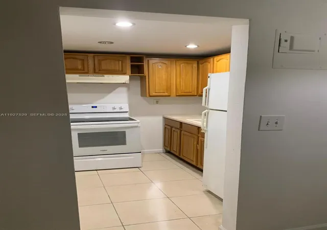 Homes for sale in Pompano Beach, FL | 151 Se 6th Avenue, Pompano Beach, FL 33060 | Houzeo