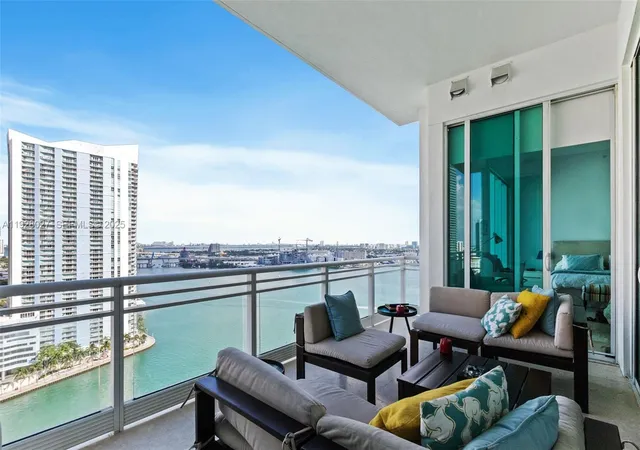 1st image of 900 Brickell Key Blvd #2002, Miami, FL 33131 | MLS# A11928027