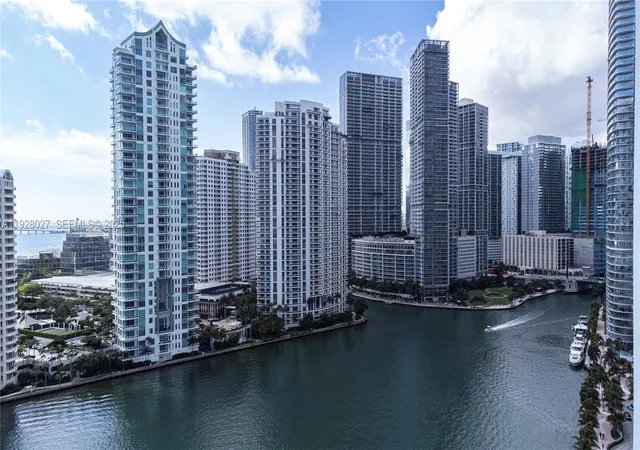 28th image of 900 Brickell Key Blvd #2002, Miami, FL 33131 | MLS# A11928027