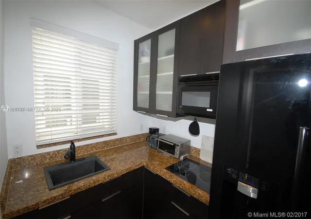 5th image of 1000 Meridian Ave #23, Miami Beach, FL 33139 | MLS# A11928792