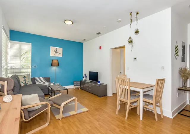 4th image of 1000 Meridian Ave, Miami Beach, FL 33139