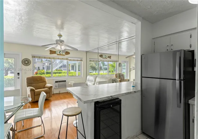 4th image of 801 Atlantic Shores Blvd #106, Hallandale Beach, FL 33009 | MLS# A11928253