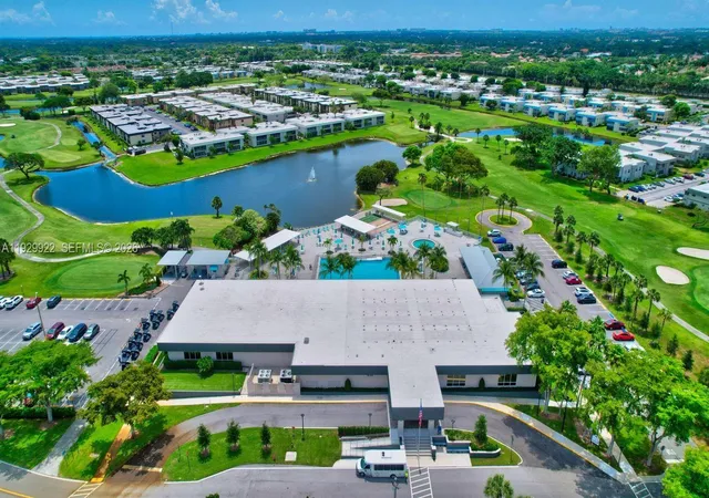 Homes for sale in Delray Beach, FL | 25 Saxony, Delray Beach, FL 33446
