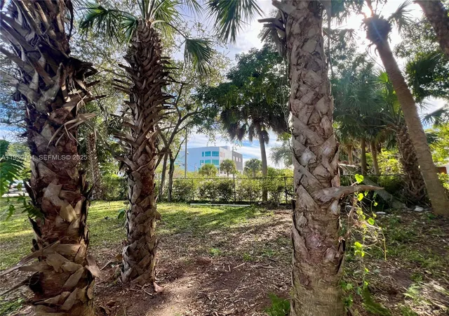 1st image of 633 Nw 14th Ter, Fort Lauderdale, FL 33311 | MLS# A11930104