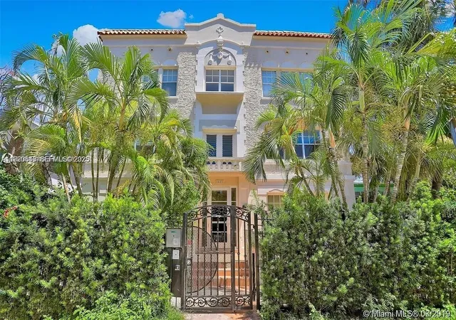 2nd image of 1611 Michigan Ave #21, Miami Beach, FL 33139 | MLS# A11930640