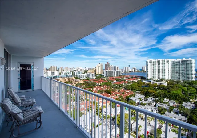 4th image of 2851 NE 183rd St E, Aventura, FL 33160
