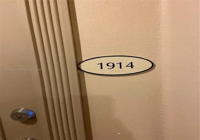 4th image of 3370 Hidden Bay Dr #1914, Ojus, FL 33180 | MLS# A11921603