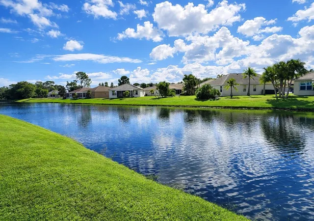 2nd image of 1184 Nw Lombardy Dr, Port St Lucie, FL 34986 | MLS# R11147789