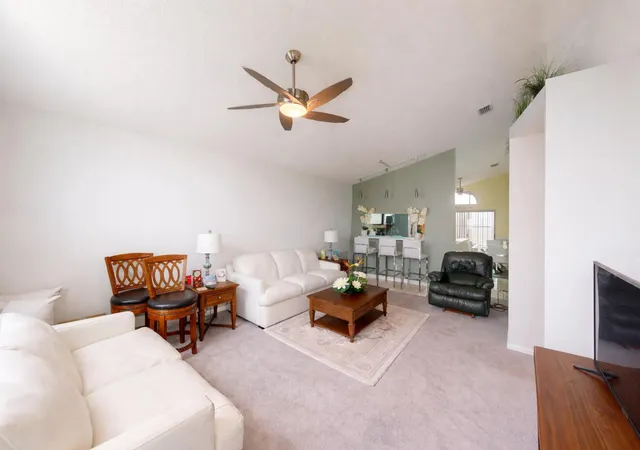 3rd image of 1184 Nw Lombardy Dr, Port St Lucie, FL 34986 | MLS# R11147789