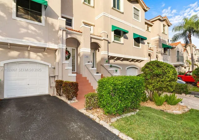 3rd image of 12691 Nw 14Th Pl, Sunrise, FL 33323 | MLS# A11929997