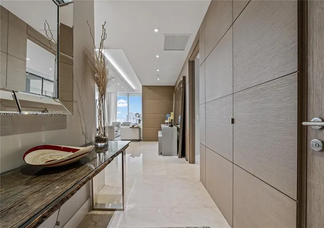 4th image of 17301 Biscayne Blvd #PH-5, Aventura, FL 33160 | MLS# A11931404