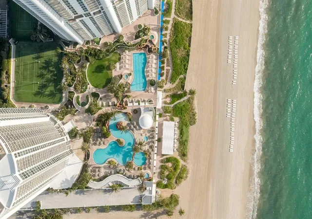 3rd image of 18001 Collins Ave #2101, Sunny Isles Beach, FL 33160 | MLS# A11931192